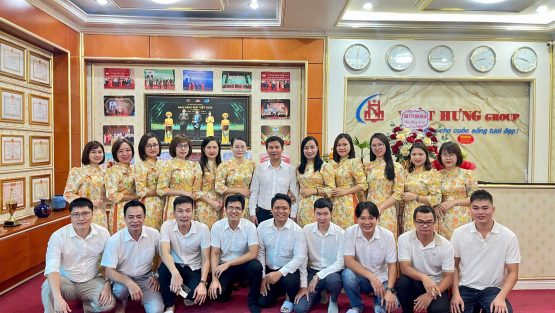 🌸 VIỆT HƯNG TÔN VINH PHỤ NỮ – LAN TỎA YÊU THƯƠNG VÀ GẮN KẾT