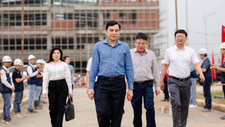 Chủ tịch UBND tỉnh Nguyễn Hoài Anh kiểm tra, chỉ đạo đẩy nhanh tiến độ Dự án Thung lũng Gốm sứ ASEAN Việt Nam tại Thanh Hóa – Tập đoàn Việt Hưng
